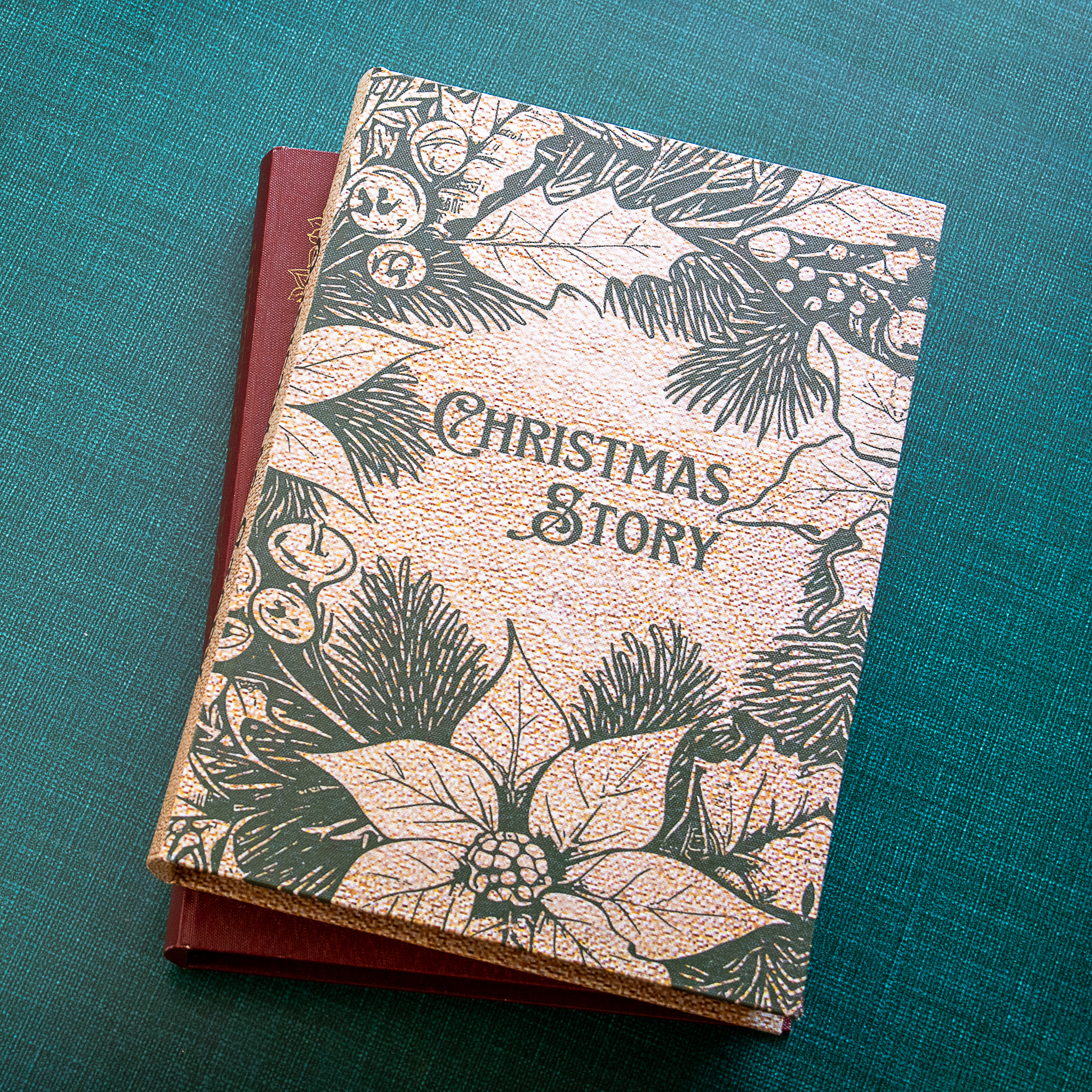 HOLIDAY STORAGE BOOK