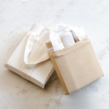 HAND TOWEL WITH BAG